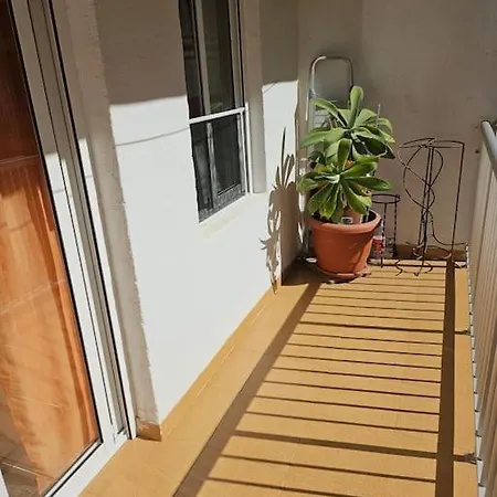 Apto Con Terrazas A 100 Metros De La Playa